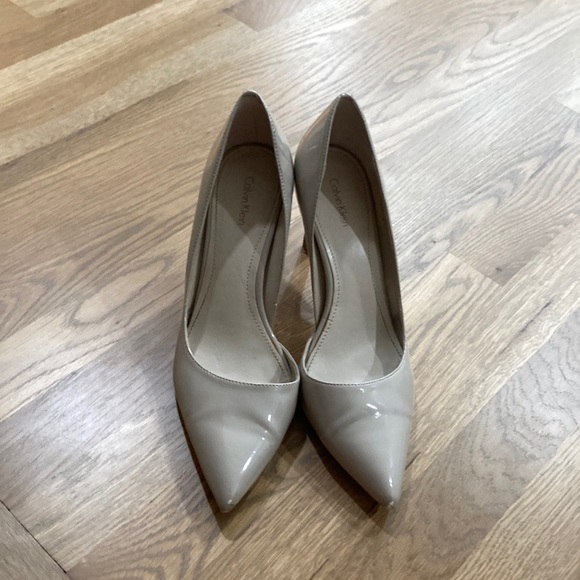 Calvin Klein Shoes - Calvin Klein Women’s Tan Natural Pointy Close Toe Dressy Formal Heels